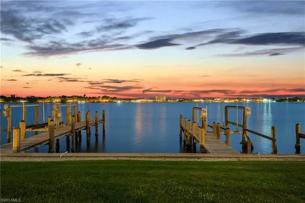 $6,397,500 | 1535 Dolphin Lane, Naples, FL 34102