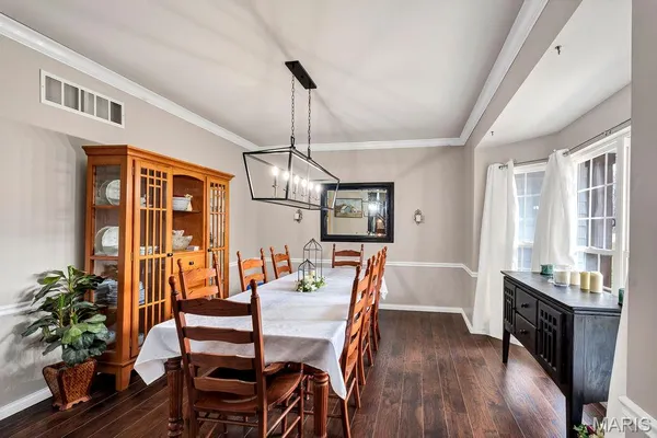 $950,000 | 50 Sunfish Drive, Defiance, MO 63341