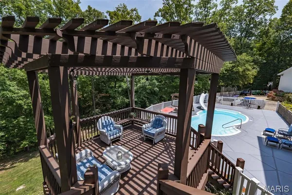 $950,000 | 50 Sunfish Drive, Defiance, MO 63341