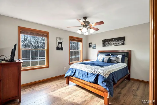$950,000 | 50 Sunfish Drive, Defiance, MO 63341