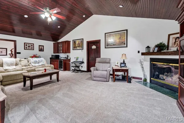 $950,000 | 50 Sunfish Drive, Defiance, MO 63341