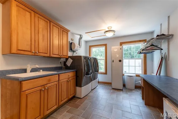 $950,000 | 50 Sunfish Drive, Defiance, MO 63341
