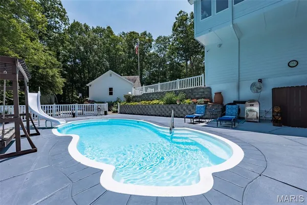 $950,000 | 50 Sunfish Drive, Defiance, MO 63341