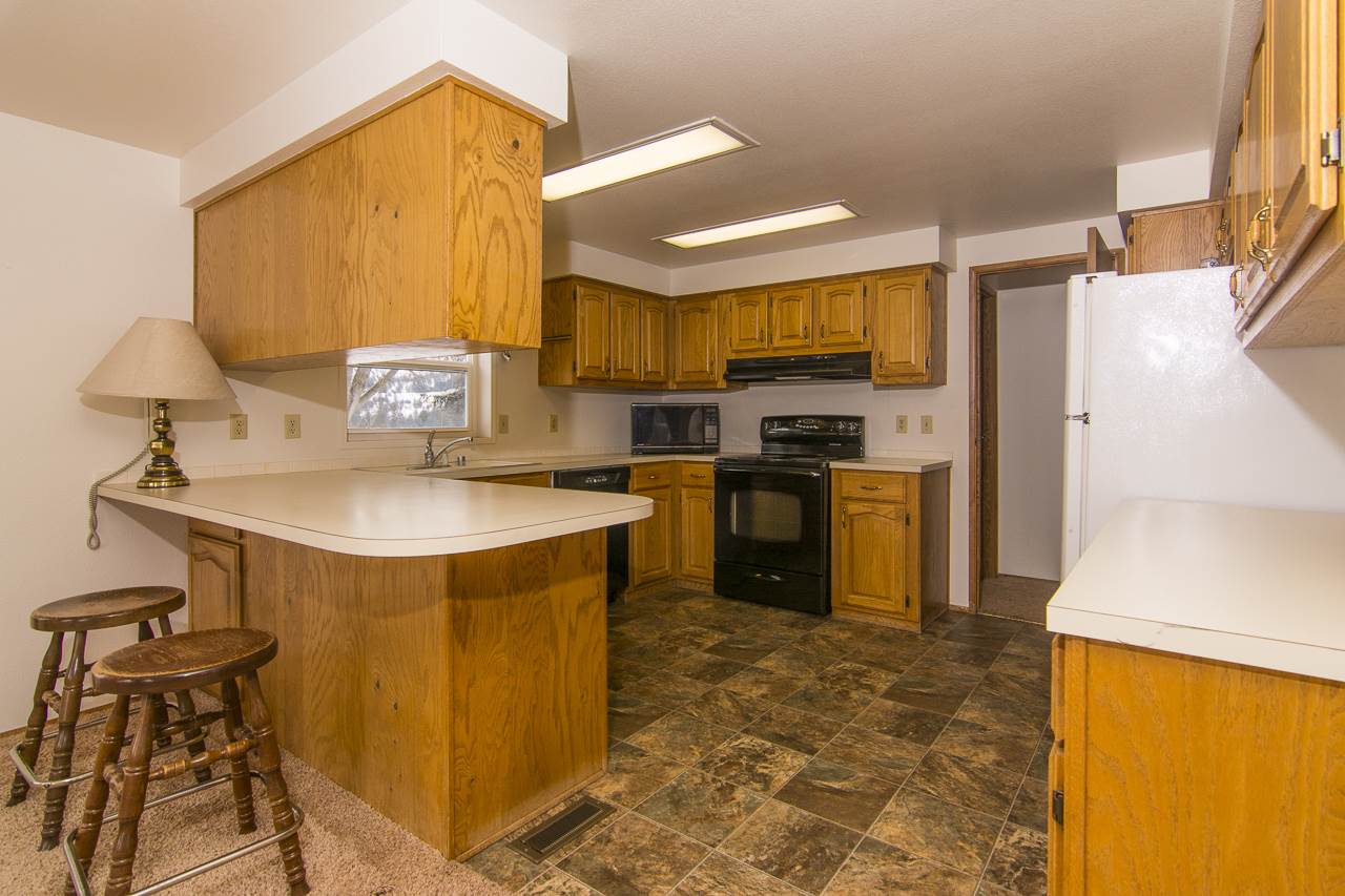5813 West Woolard Road Spokane, WA 99208 - Photo 4 of 19
