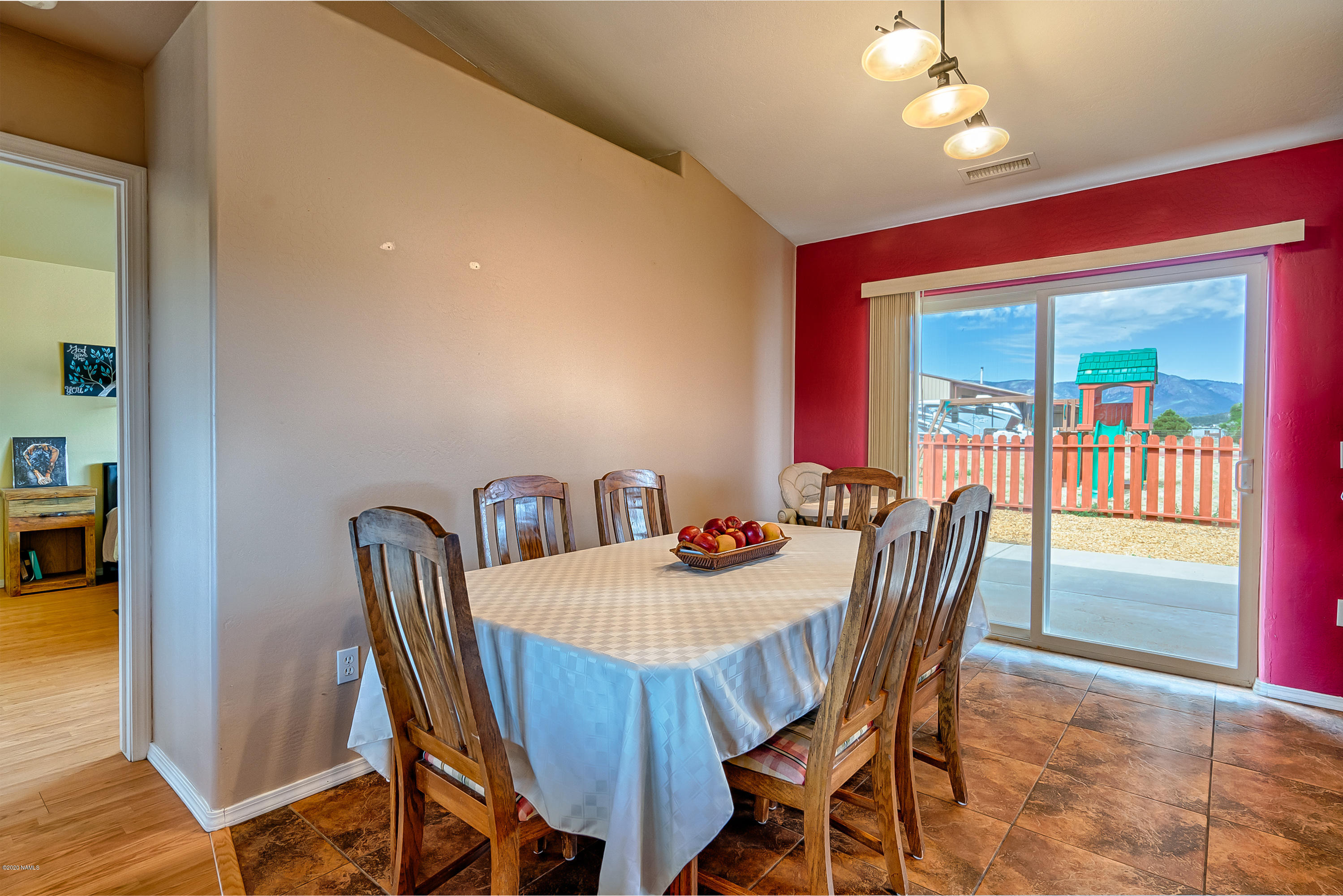 9450 North Bryant Road Flagstaff, AZ 86004 - Photo 5 of 18 Dining Room