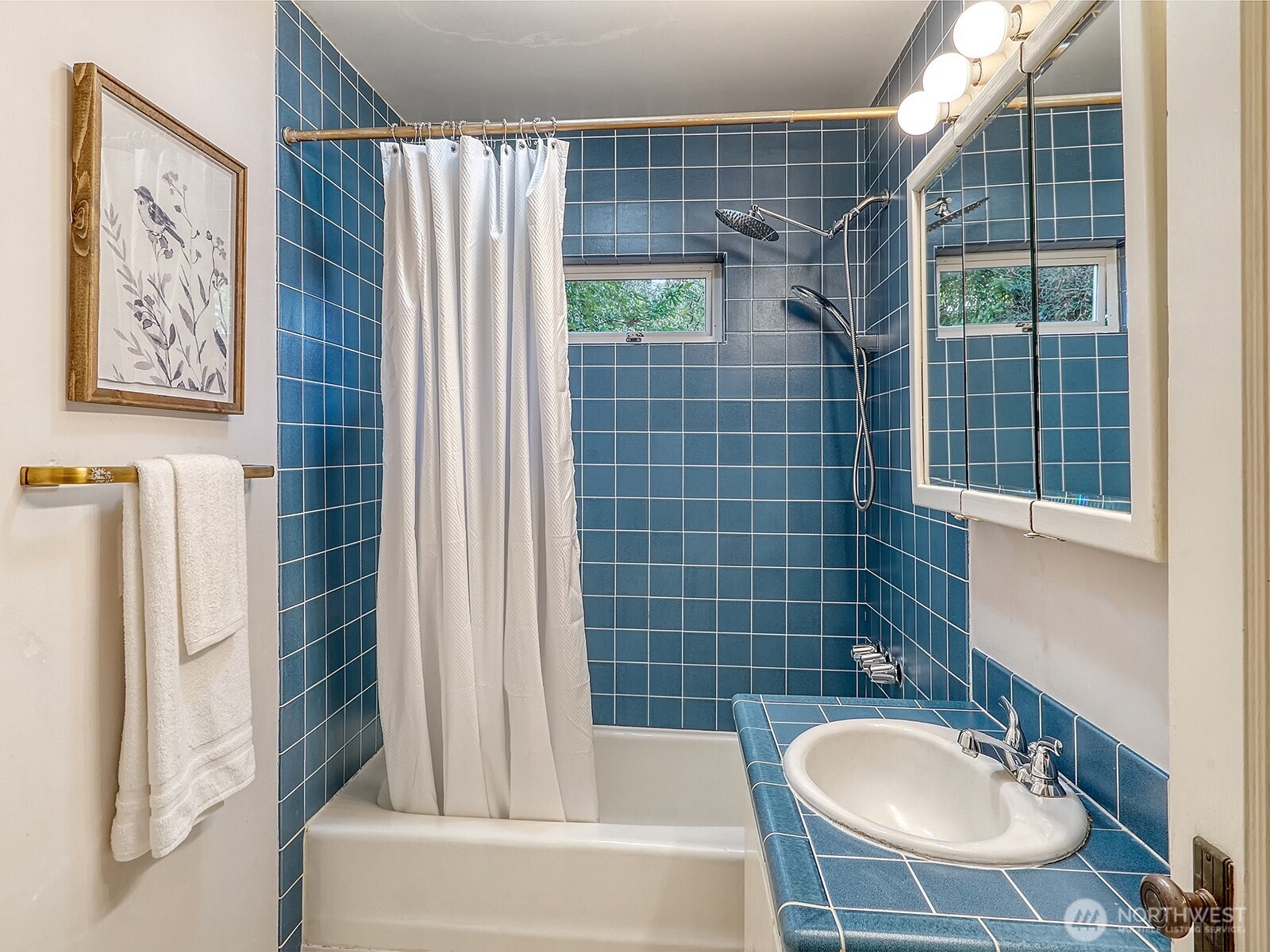 2337 Northeast 86th Street Seattle, WA 98115 - Photo 14 of 20