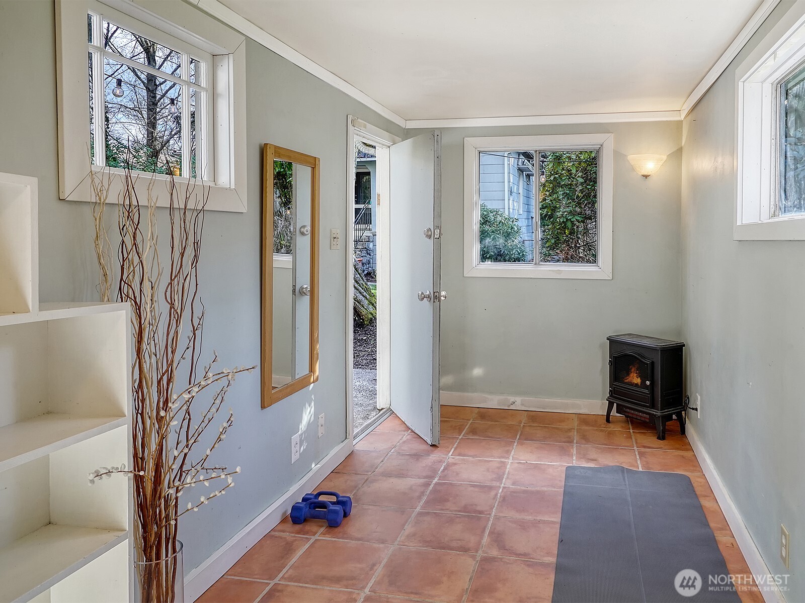 2337 Northeast 86th Street Seattle, WA 98115 - Photo 16 of 20