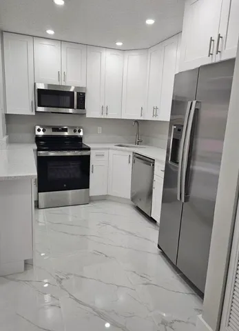 $2,199 | 4995 Sable Pine Circle, Unit B2, West Palm Beach, FL 33417