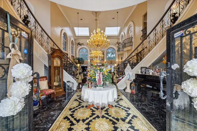 a view of entryway and hall