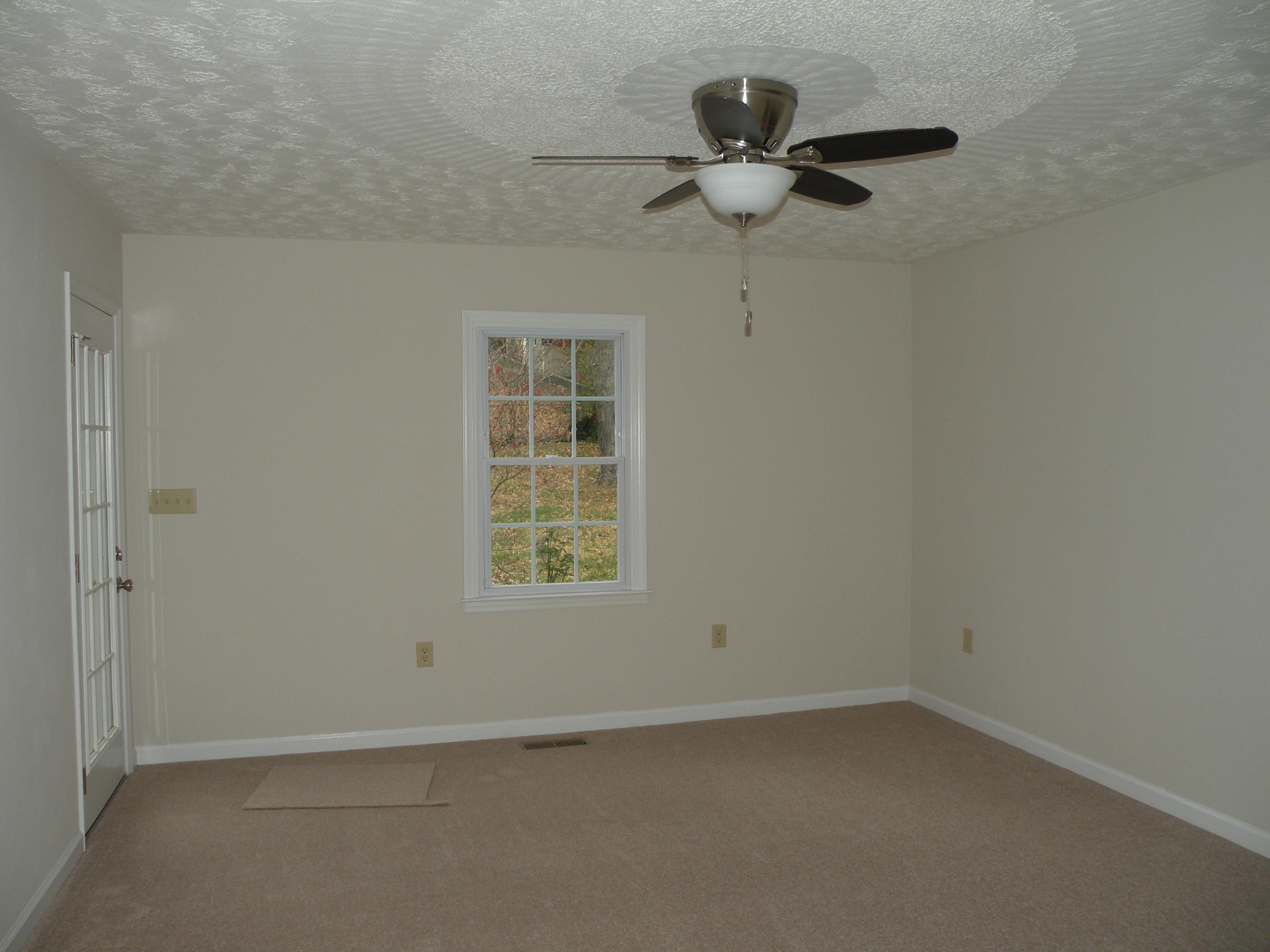 2010 Burma Road Salem, VA 24153 - Photo 16 of 35 DSCN6330