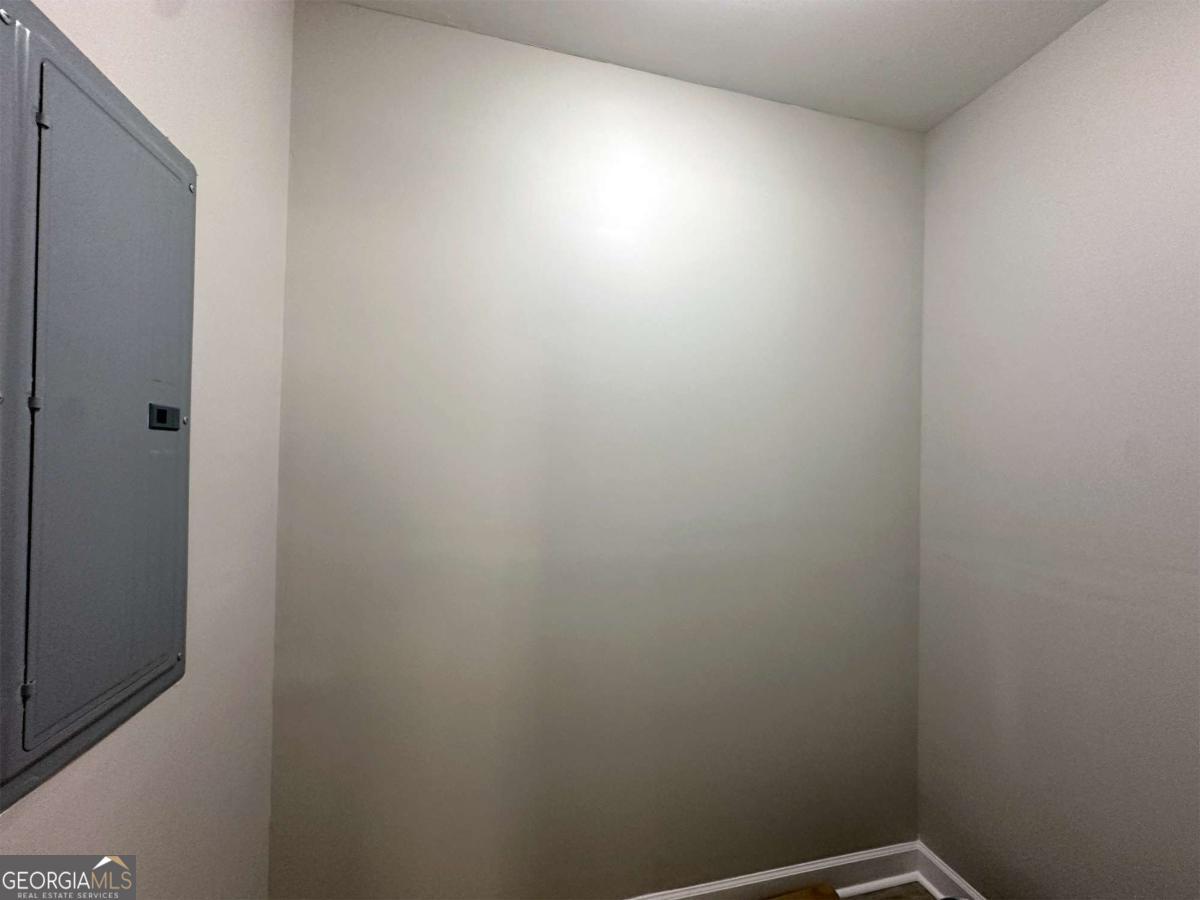 1104 Farm Road Colbert, GA 30628 - Photo 17 of 39 Storage/Closet off of Living Room