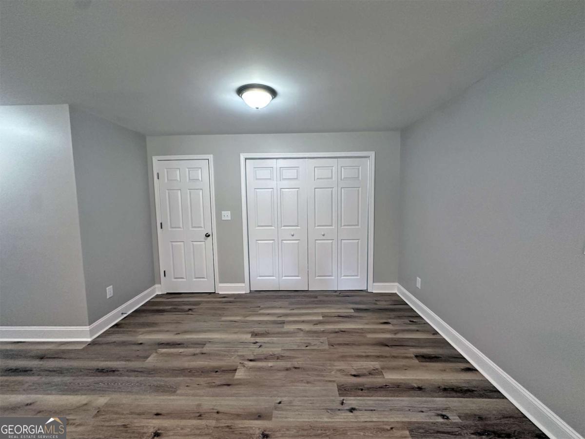 1104 Farm Road Colbert, GA 30628 - Photo 7 of 39 Dining, Laundry Closet and Pantry