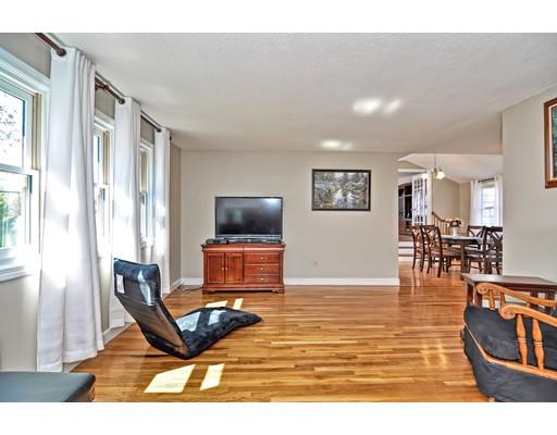 2 Borrows Road Foxboro, MA 02035 - Photo 4 of 27 Gallery Image 4