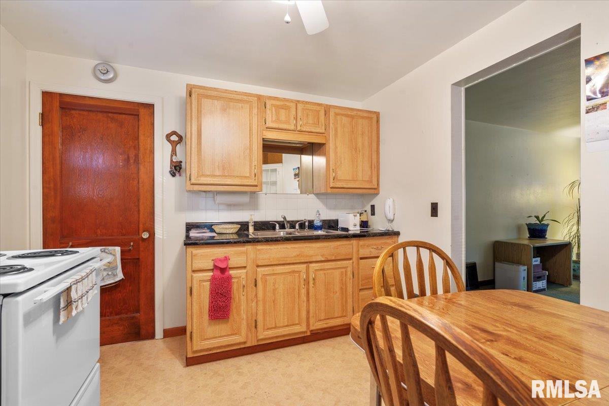 3530 Sherman Street Springfield, IL 62703 - Photo 7 of 25