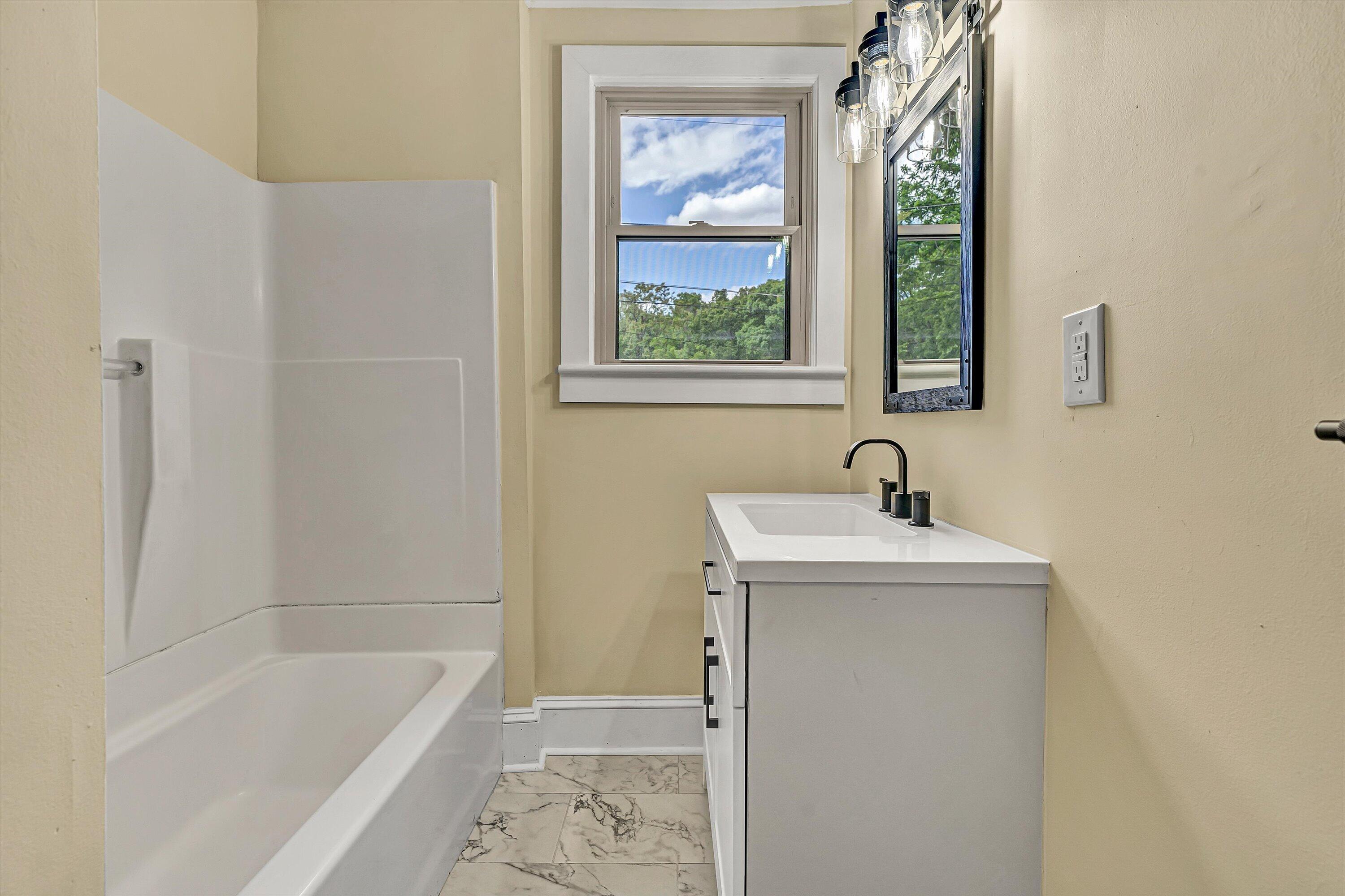 4714 Tobey Road Salem, VA 24153 - Photo 21 of 37 Bathroom