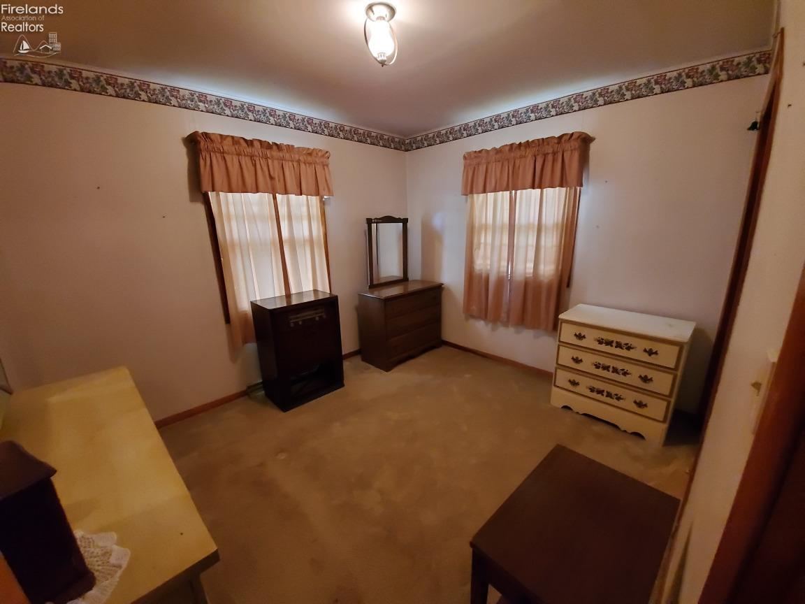 48592 Russia Road Amherst, OH 44001 - Photo 6 of 11 Gallery Image 6