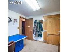 13900 Northwest Springville Road Portland, OR 97229 - Photo 19 of 29 Gallery Image 19