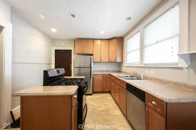 $1,450 | 4905 Broadway Street, Indianapolis, IN 46205