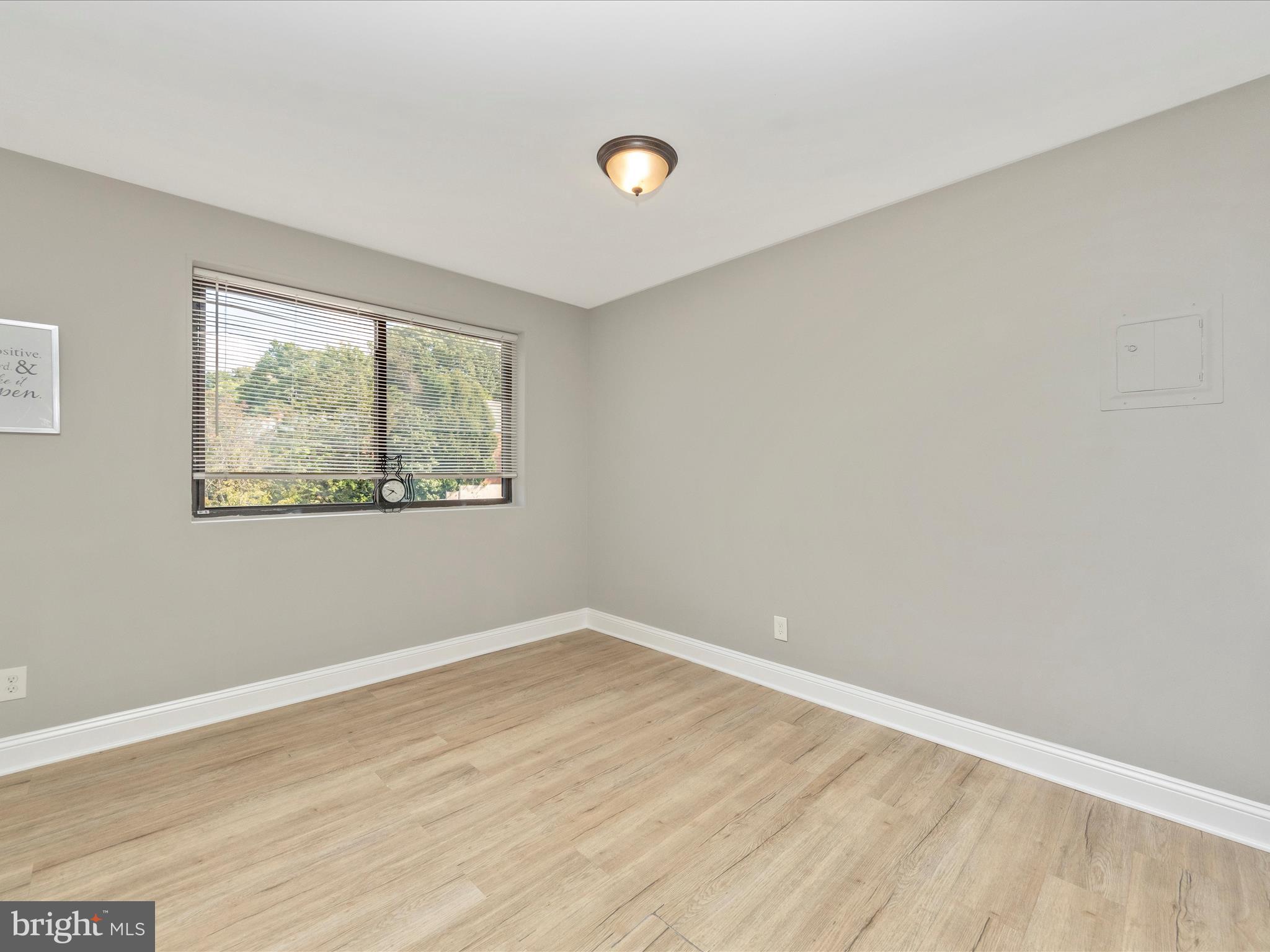 8601 Manchester Road, Unit 417 Silver Spring, MD 20901 - Photo 19 of 51 Dining Area