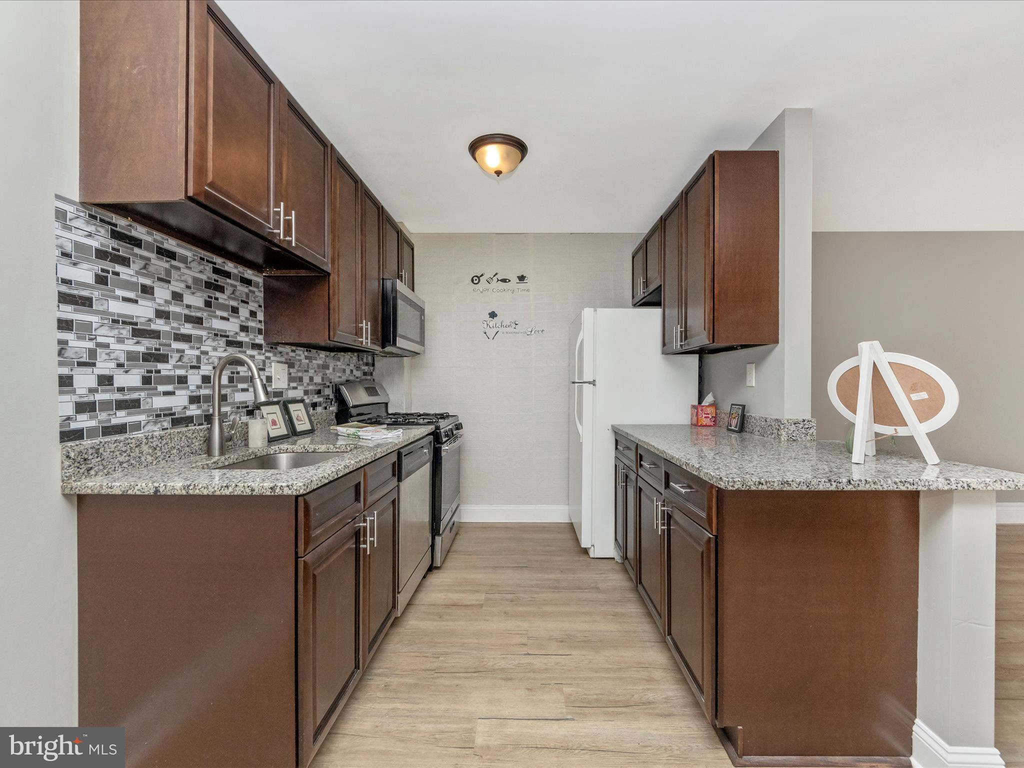 8601 Manchester Road, Unit 417 Silver Spring, MD 20901 - Photo 20 of 51 Kitchen