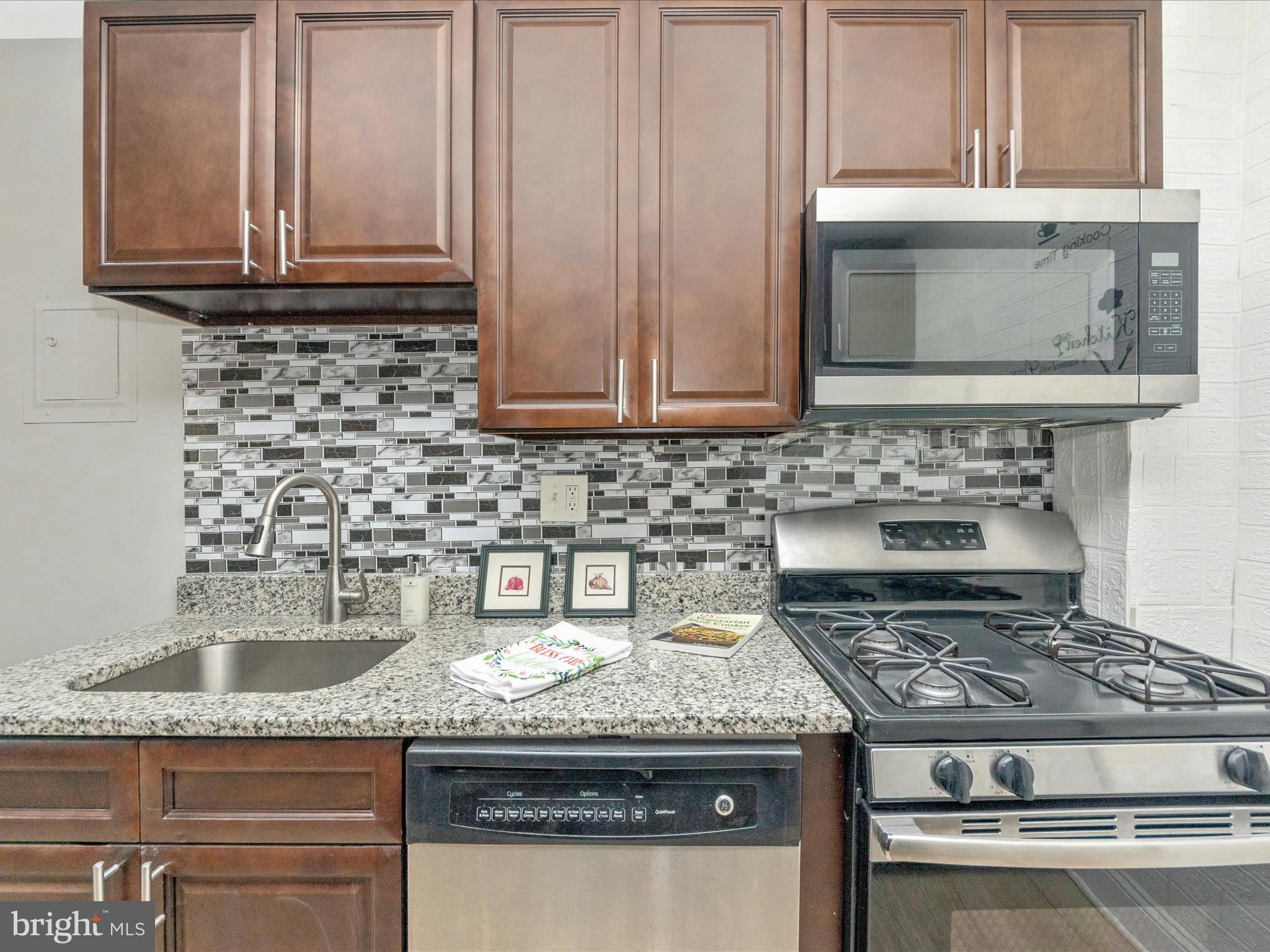 8601 Manchester Road, Unit 417 Silver Spring, MD 20901 - Photo 22 of 51 Kitchen