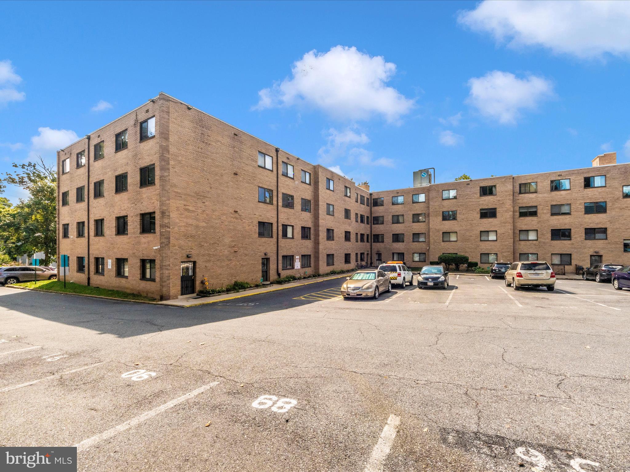 8601 Manchester Road, Unit 417 Silver Spring, MD 20901 - Photo 45 of 51 Exterior Back