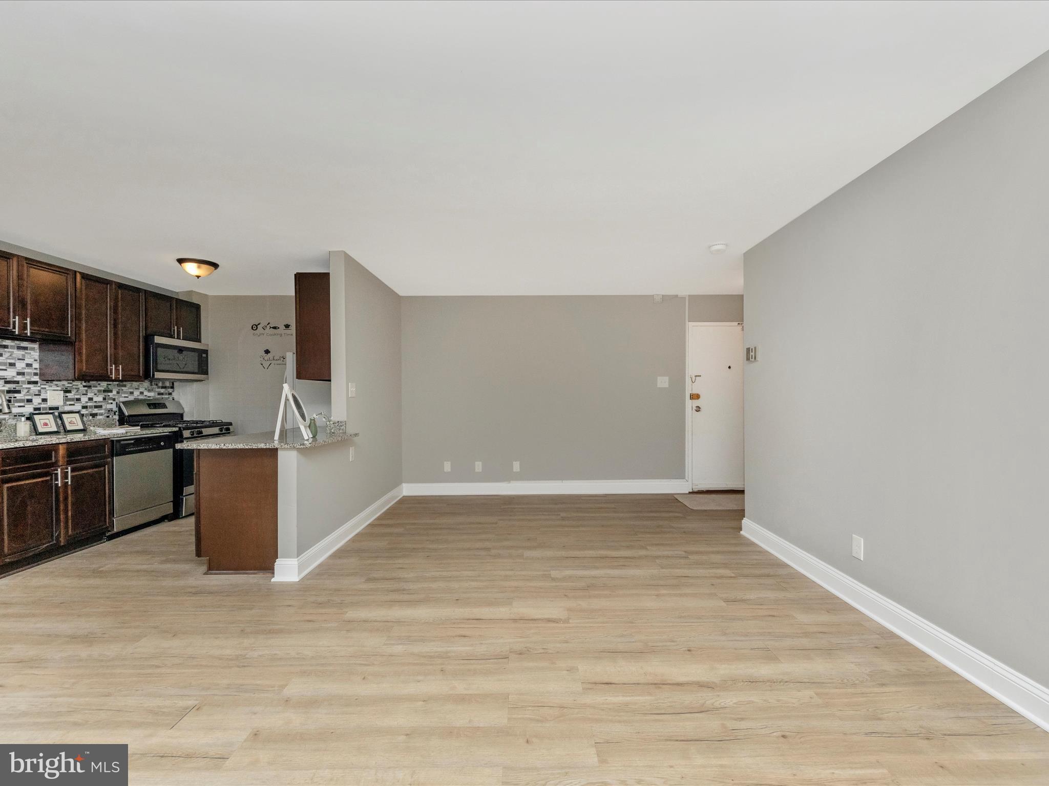 8601 Manchester Road, Unit 417 Silver Spring, MD 20901 - Photo 9 of 51 Living Room
