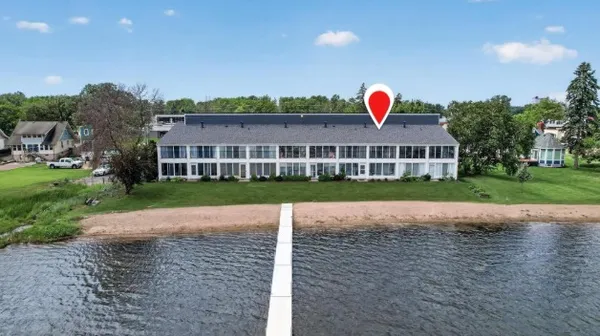 $325,000 | 43 2nd Avenue Southwest, Unit 202, Forest Lake, MN 55025