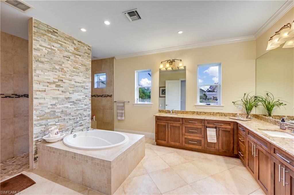 3280 Collingtree Court Naples, FL 34105 - Photo 10 of 20 Gallery Image 10