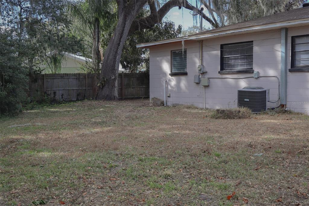 2708 Dixie Road Lakeland, FL 33801 - Photo 32 of 35