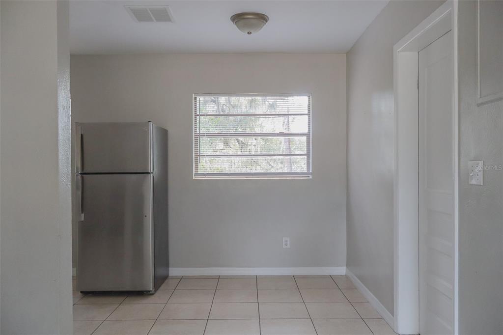 2708 Dixie Road Lakeland, FL 33801 - Photo 6 of 35