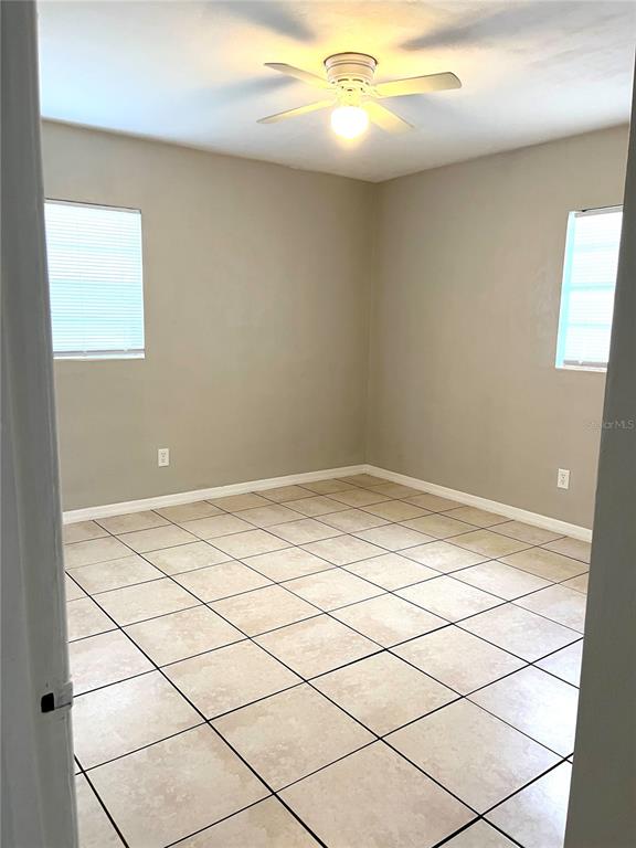 2708 Dixie Road Lakeland, FL 33801 - Photo 8 of 12 a view of a garage