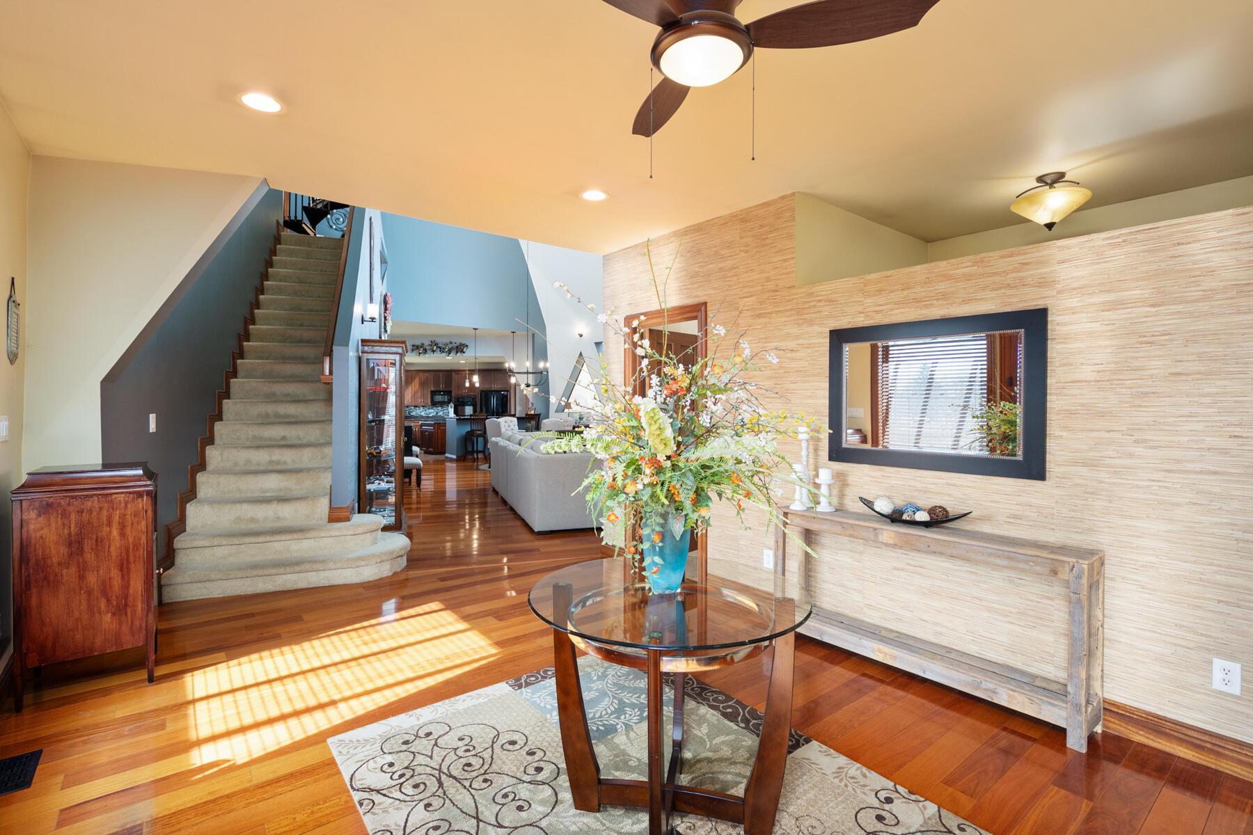 1649 Lawrence Road Delaware, OH 43015 - Photo 4 of 55 Foyer 1