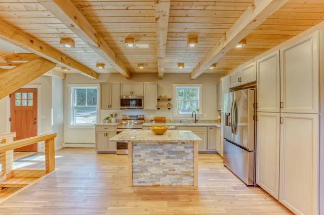 $679,000 | 93 Waterthorn Road, Thornton, NH 03285