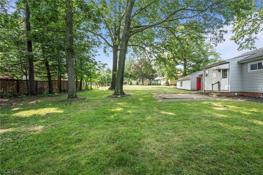 1053 Ford Road Cleveland, OH 44143 - Photo 33 of 34