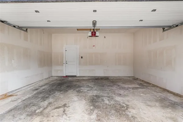 $2,400 | 8406 Willowbrook Drive, Rowlett, TX 75088