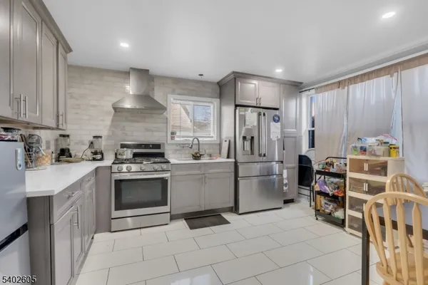 $725,000 | 297 Hamilton Place, Hackensack, NJ 07601