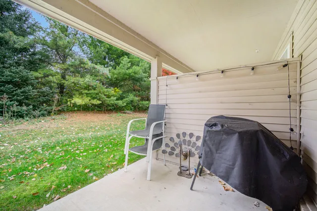 $2,500 | 2765 Barclay Way, Ann Arbor, MI 48105