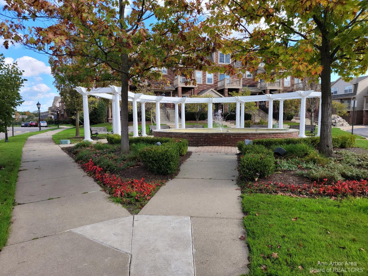 2765 Barclay Way Ann Arbor, MI 48105 - Photo 20 of 30 Photo 31