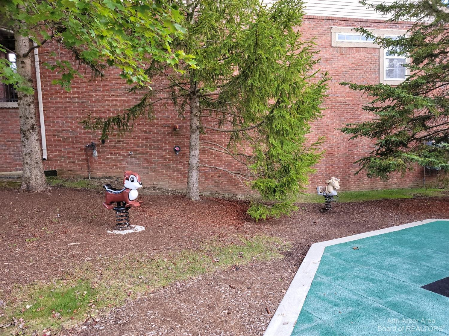 2765 Barclay Way Ann Arbor, MI 48105 - Photo 30 of 30 Photo 62