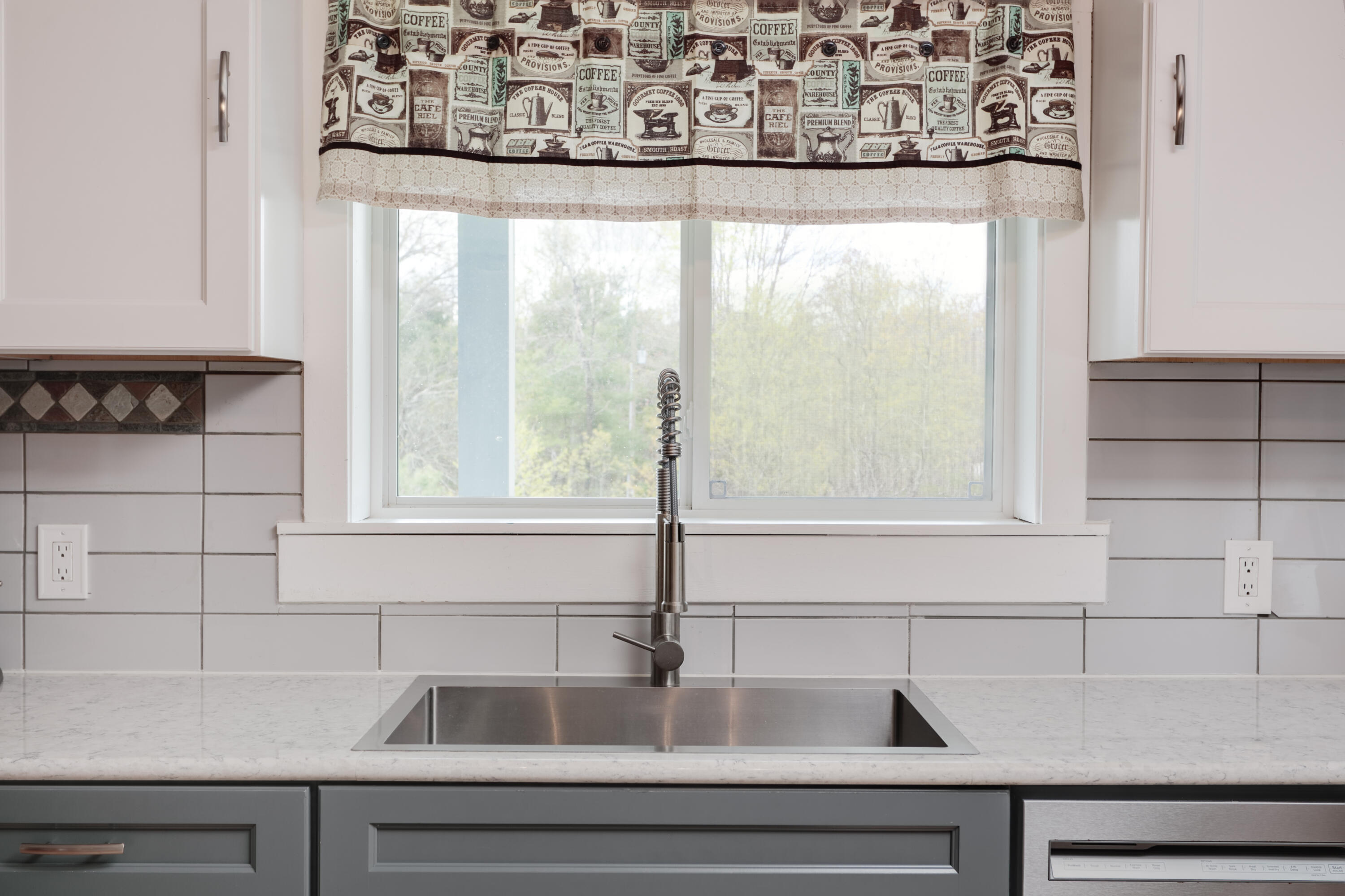 181 Stanley Road Springvale, ME 04083 - Photo 8 of 57 6415
