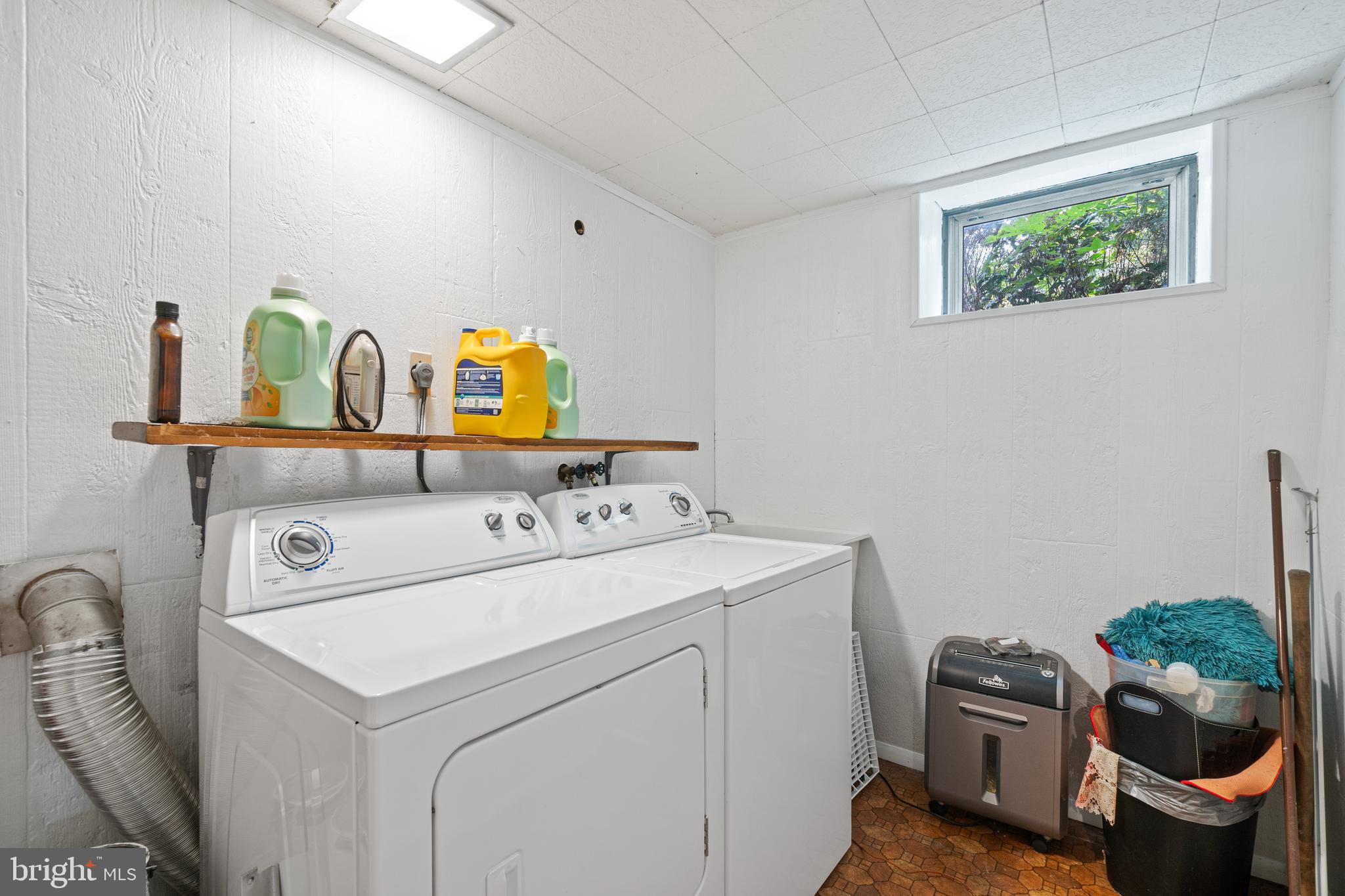 248 Asbury Road Pasadena, MD 21122 - Photo 21 of 32 Laundry Room