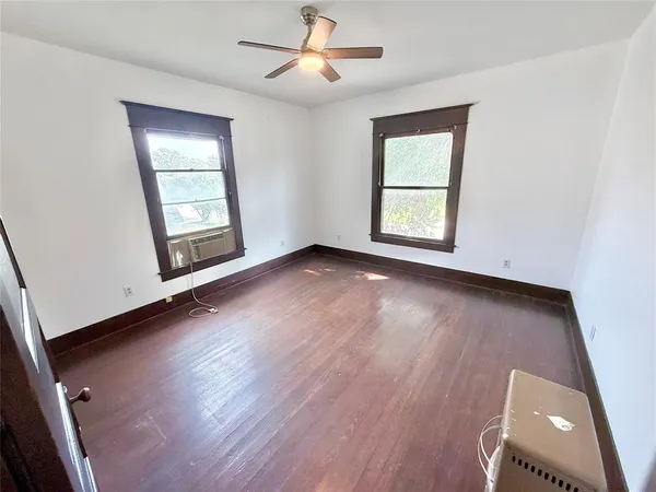 $1,900 | 517 West Hull Street, Denison, TX 75020