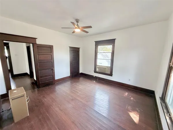 $1,900 | 517 West Hull Street, Denison, TX 75020