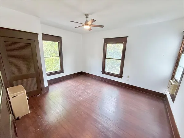 $1,900 | 517 West Hull Street, Denison, TX 75020