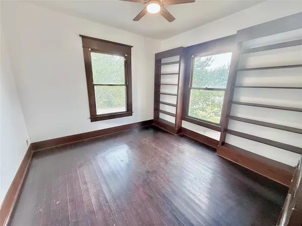 $1,900 | 517 West Hull Street, Denison, TX 75020