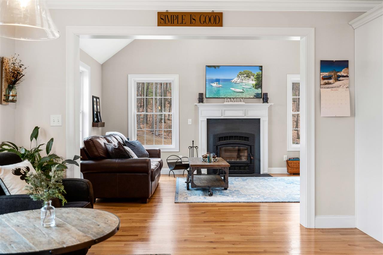 91 Drummer Road Pelham, NH 03076 - Photo 20 of 38 Gallery Image 20