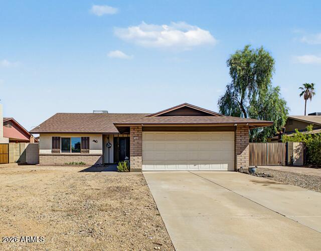 3040 West Phelps Road Phoenix, AZ 85053 - Photo 1 of 22 Front New