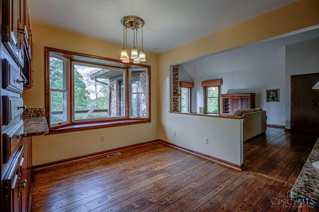 6215 Daleview Road Cincinnati, OH 45247 - Photo 16 of 74 Gallery Image 16