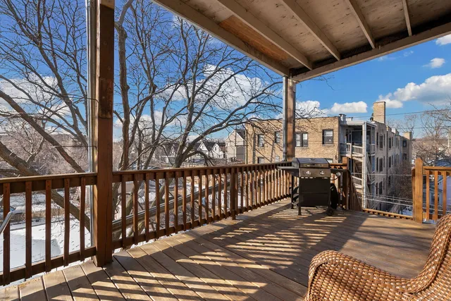 $299,900 | 4864 North Ashland Avenue, Unit 3W, Chicago, IL 60640